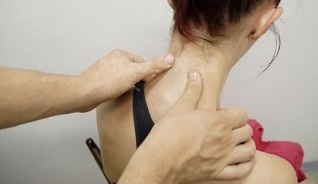 Massage during cervical osteochondrosis